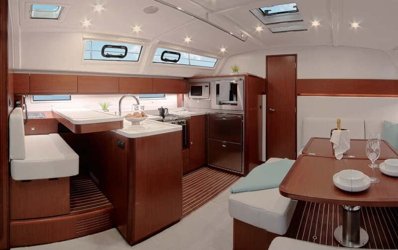 Heraklion: Sailing to Dia island with lunch on Bavaria 51 - What Makes This Tour Stand Out