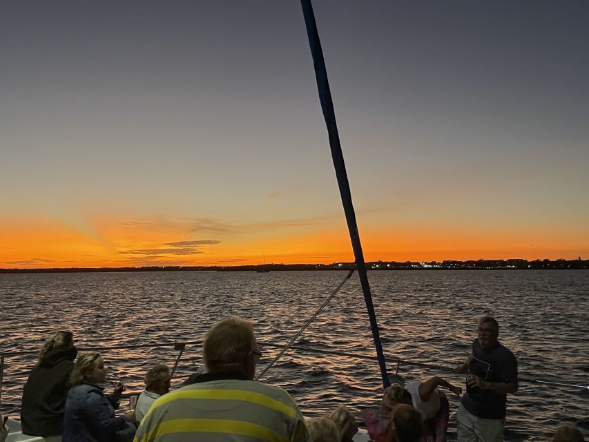 Hervey Bay Champagne Sunset Sail - Who Will Love This Tour?