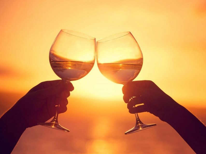 Hervey Bay: Sunset Cruise to Great Sandy Marine Park - An intimate look at the sunset cruise experience