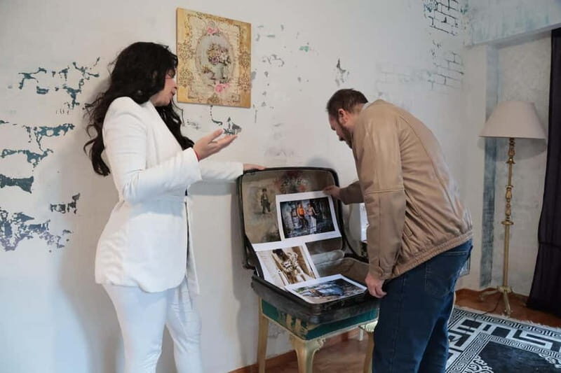 Hidden Artists in Plaka - A Closer Look at the Hidden Artists in Plaka Tour
