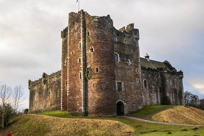 Highlands Cows Glencoe and Castles Private Tour from Edinburgh - Who Should Consider This Tour?
