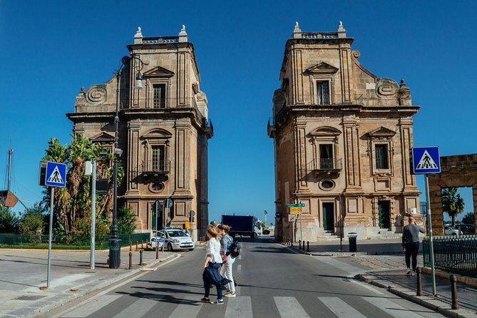 Highlights & Hidden Gems With Locals: Best of Palermo Private Tour - A Closer Look at the Itinerary: What to Expect