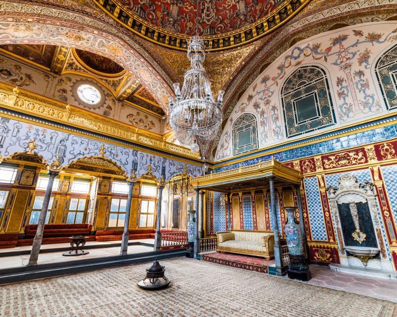 Highlights of Istanbul Morning Tour with a Guide - Exploring Istanbul in Depth: What to Expect from the Tour