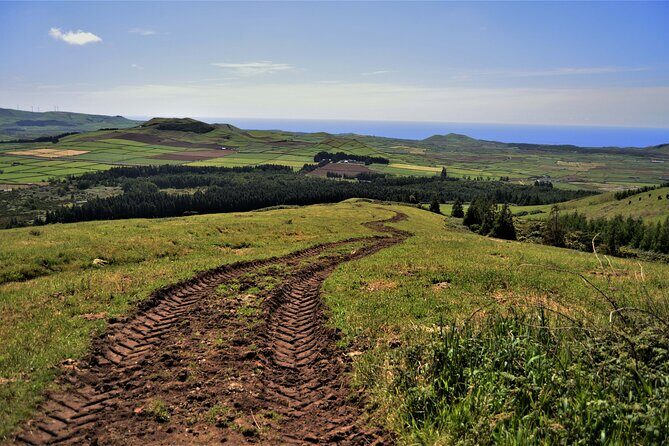Hiking Trail: Passagem das Bestas - Terceira Island - Exploring the Passagem das Bestas Trail: A Detailed Look