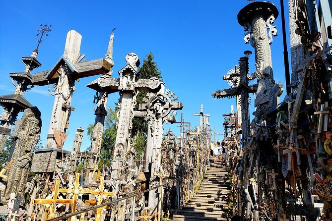 Hill of Crosses / 2 countries in 1 day - What’s Included and What to Consider