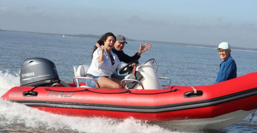 Hilton Head Island: Mini Boat Dolphin Tour - An In-Depth Look at the Hilton Head Mini Boat Dolphin Tour