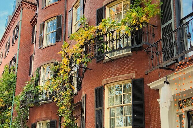 Historic Underground Railroad Walking Photo Tour w Local Guide - What to Expect from the Experience