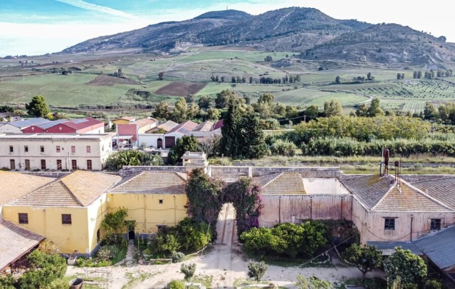 Historical Baglio Florio Adamo tour with wine tasting - Who Will Love This Experience?