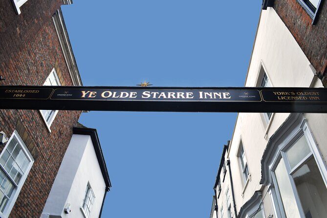Historical Pub Walking Tour in York - Exploring the Details of the Tour