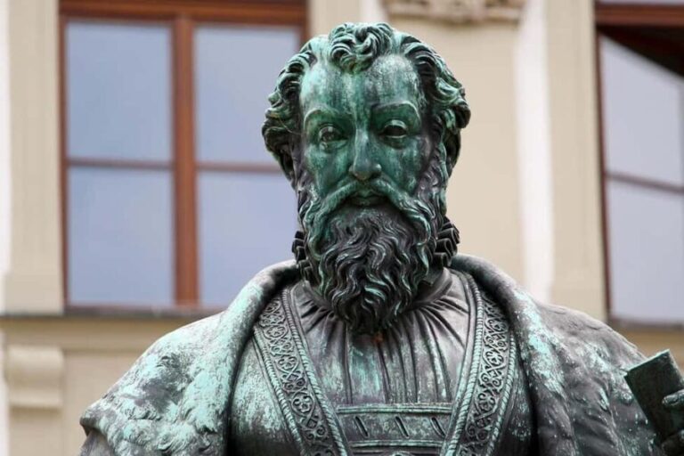 Historical Walking Tour of Augsburg / Historische Führung - The Practicalities