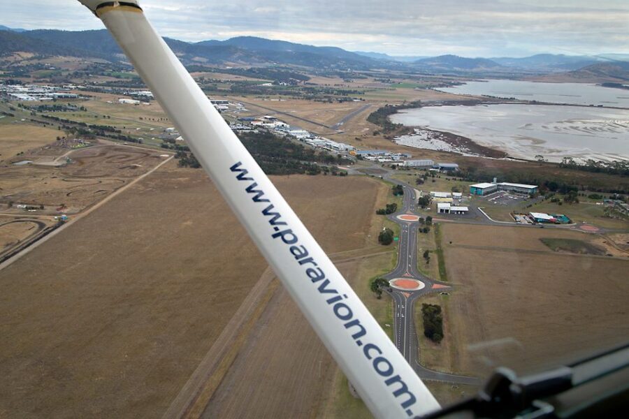 Hobart: Introductory Flying Lesson - Detailed Review of the Hobart Flying Experience