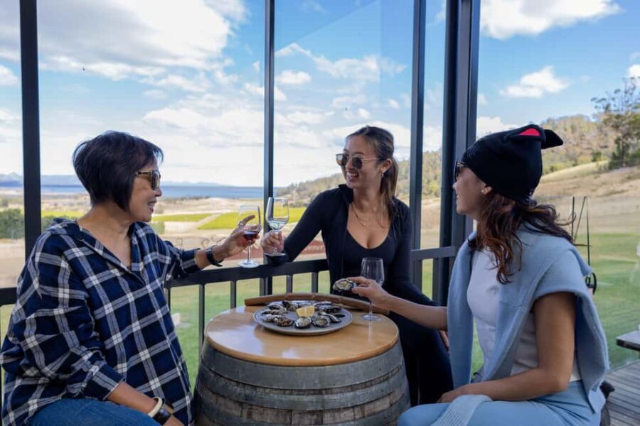 Hobart: Wineglass Bay & Freycinet Active Day Tour - A Closer Look at the Tour Experience