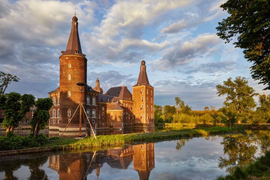 Hoensbroek: Entry Ticket to Hoensbroek Castle - Who Will Love This Experience?