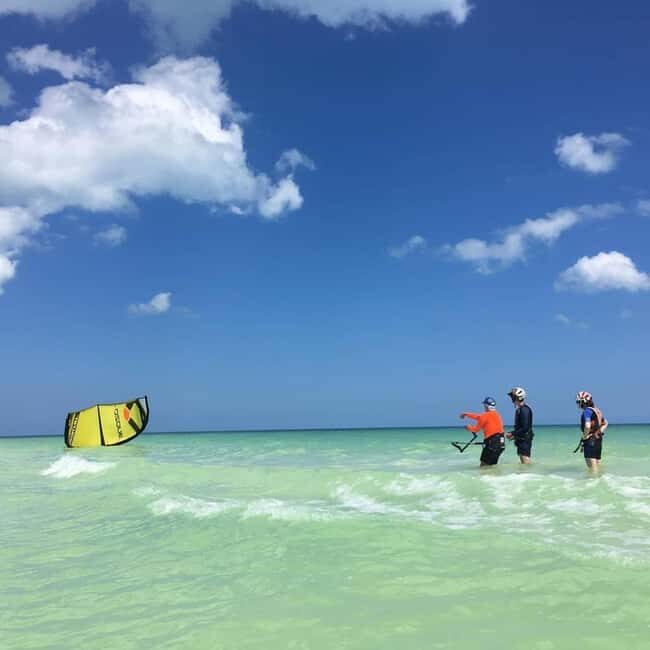 Holbox: Kitesurfing Lessons Discovery Course (2 hours) - What’s Included and Not