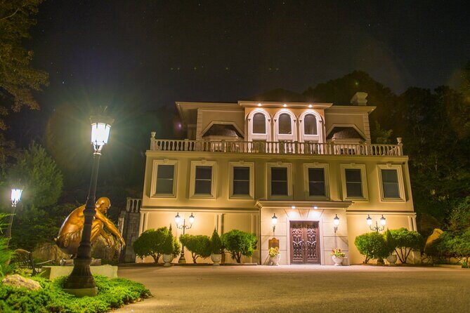 Holiday Spectacular at Mystic Dark Room - The Sum Up