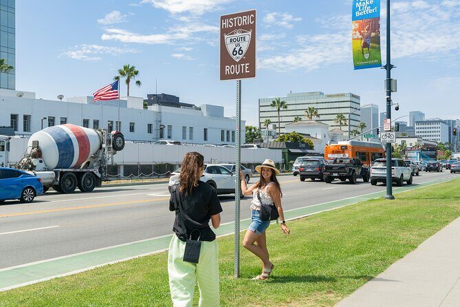 Hollywood, Beverly Hills & Celebrity Homes Tour by Open Air Bus - An In-depth Look at the Tour Experience