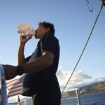 Honokohau: Kona Snorkel and Sail with Drinks and Snacks - Who Should Consider This Tour?
