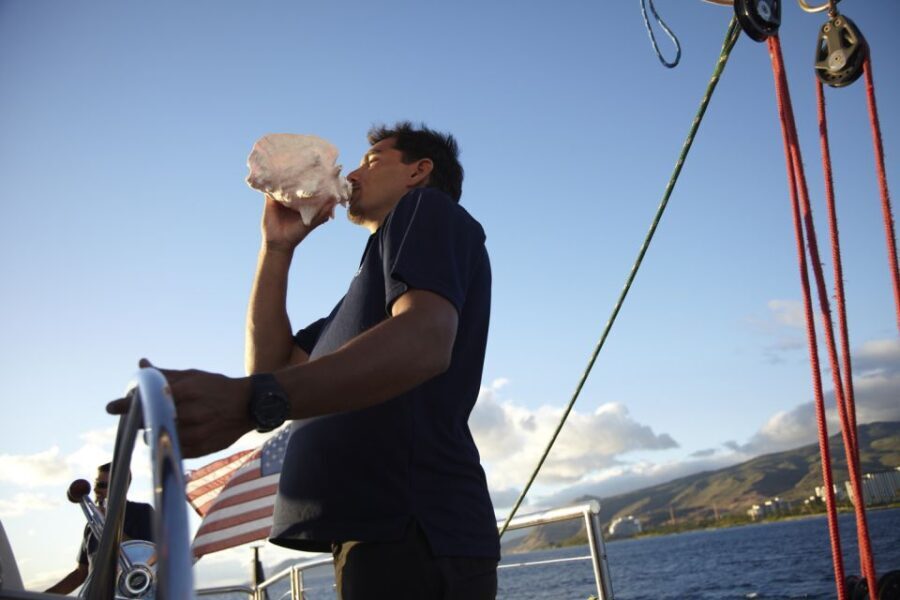 Honokohau: Kona Snorkel and Sail with Drinks and Snacks - Who Should Consider This Tour?