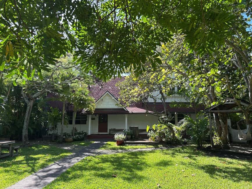 Honolulu - Exclusive Hawaii Five-0 TV Show Tour with Snacks - Itinerary Breakdown: From Downtown to the Iconic Estate