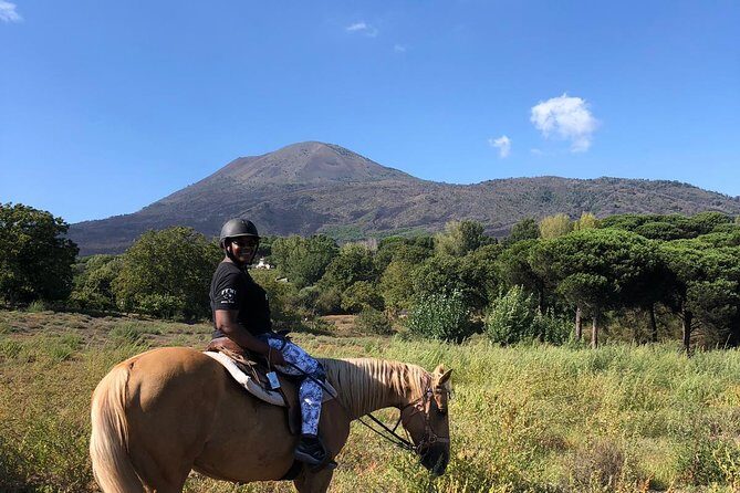 Horseback Riding on Vesuvius - A Detailed Look at the Horseback Riding Experience