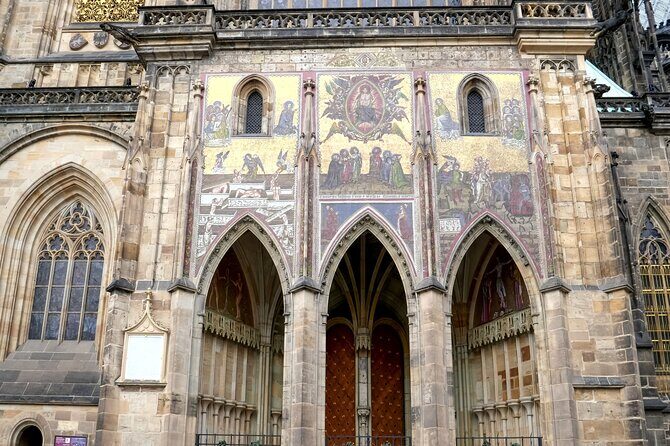 Hradany Prague Castle Guided Tour, Tickets, Transfers - Why This Tour Appeals to Travelers