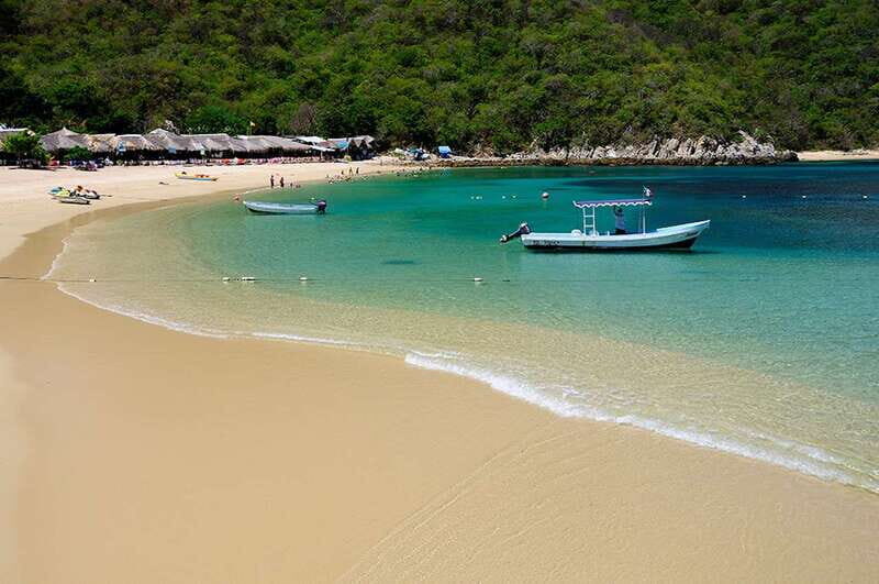 Huatulco: Premium Boat Tour with snorkel experience. - What’s Included and What’s Not