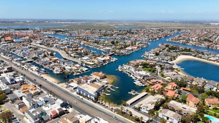 Huntington Harbour Paddleboard Lessons - FAQ