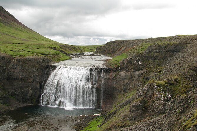 Hvalfjordur & Hvammsvik Hot Springs Private Tour - Who Should Consider This Tour?