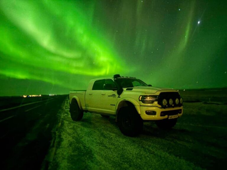 Hvolsvöllur: Northern Lights Hunt Guided Tour - Key Points
