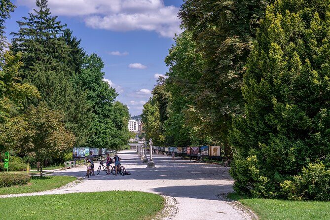 I LOV IT - Tivoli Park Tour - Exploring Tivoli Park with a Local Touch