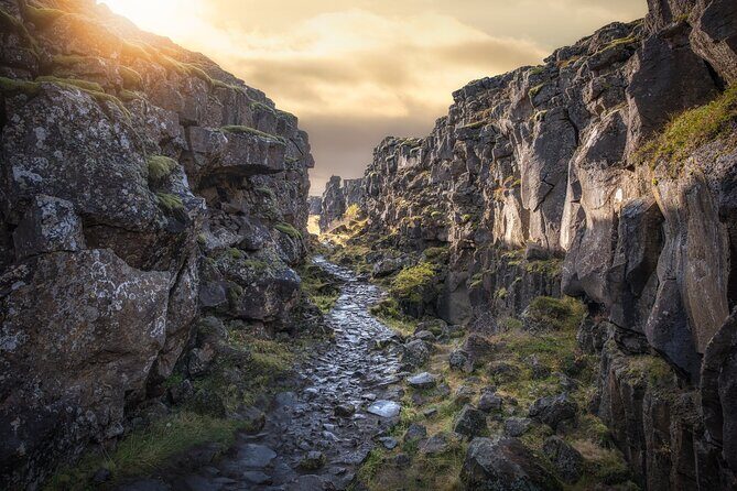 Iceland Stopover 3-Day Tour: Golden Circle, Geysers & Glaciers - Day 2: Golden Circle and Iceland’s Natural Wonders