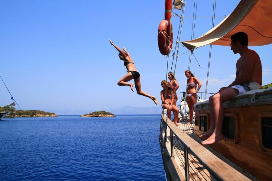 Icmeler Boat Trips Lunch & Unlimited Soft + Alcoholic Drinks - The Value of This Experience