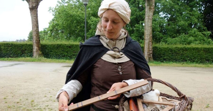Immerse yourself in the 15th century in Dinan - Exploring the Tour in Depth
