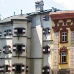 Innsbruck: Express Walk with a Local in 60 minutes - The Landmark Highlights