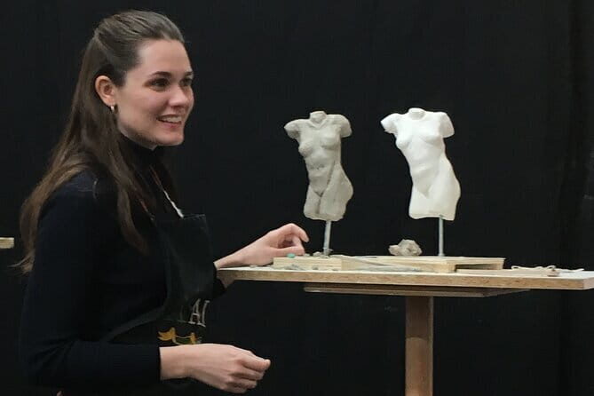 Introduction to Sculpture in Clay Class at The Florence Studio - Practical Details and Tips for Booking