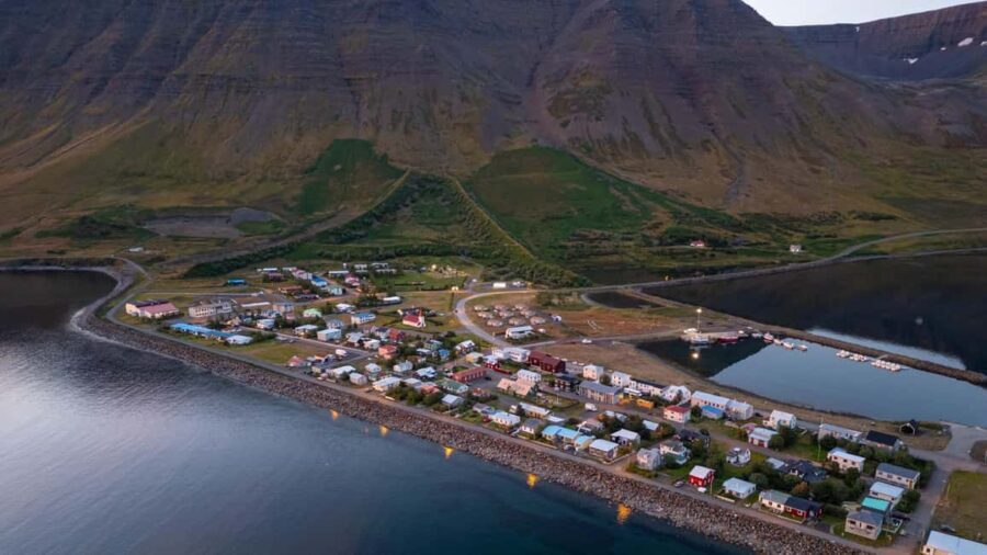 Ísafjörður: Dynjandi Waterfall & Flateyri Village Tour - Exploring the Westfjords: A Deep Dive into the Tour Experience
