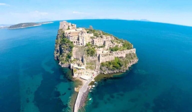 Ischia in One Day: Hydrofoil from Naples with Optional Lunch - How this tour provides value