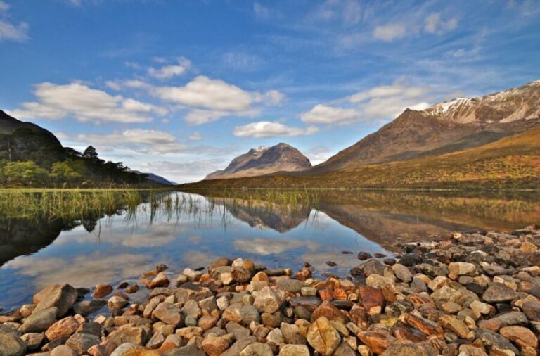 Isle of Skye and the Highlands 5-Day Tour from Edinburgh - Day 2: Exploring the Remote Northwest — Mountains, History, and Coastal Beauty