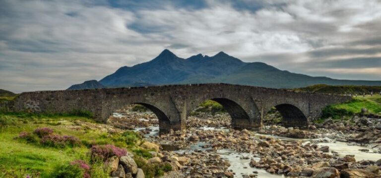 Isle of Skye: Portree to Fairy Pools Smartphone Guide - A Detailed Look at the Isle of Skye Smartphone Tour