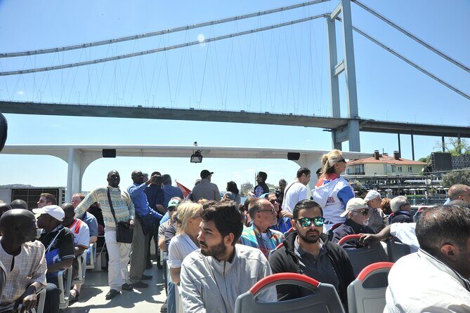 Istanbul: Bosphorus and Golden Horn Cruise with Audio Guide - Who Is This Tour Perfect For?