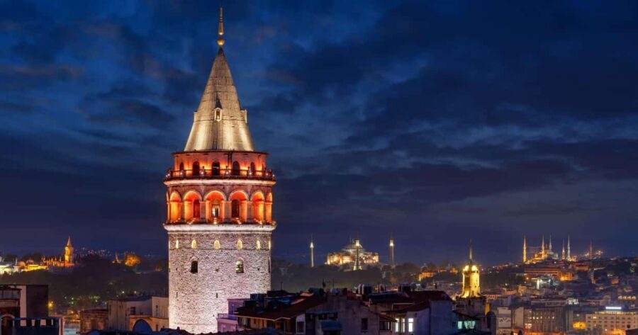 Istanbul: Bosphorus Cruise By Night - An In-Depth Look at the Bosphorus by Night