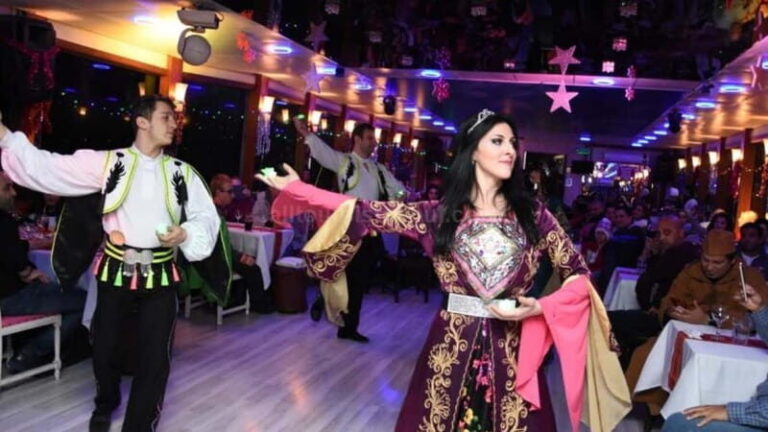 Istanbul: Bosphorus Dinner Cruise - Why This Tour Works for You