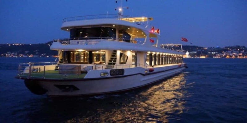 Istanbul: Bosphorus Dinner Cruise Includes Transfer & Drinks - The Experience in Detail