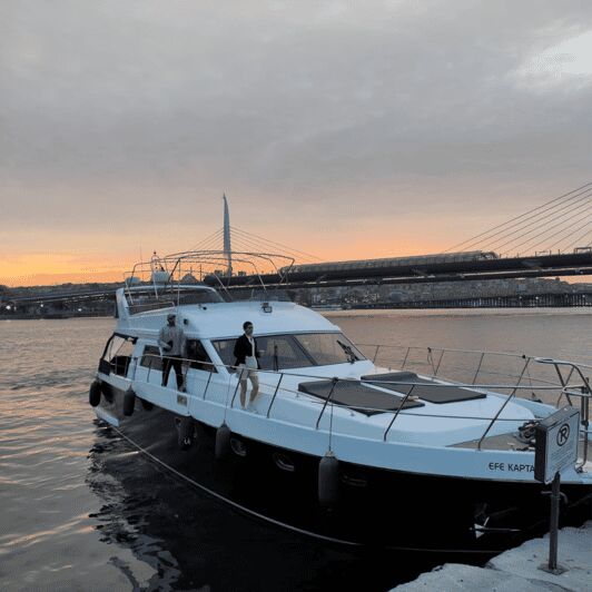 Istanbul: Bosphorus River Sunset Yacht Tour with Commentary - Who Should Book This Tour?
