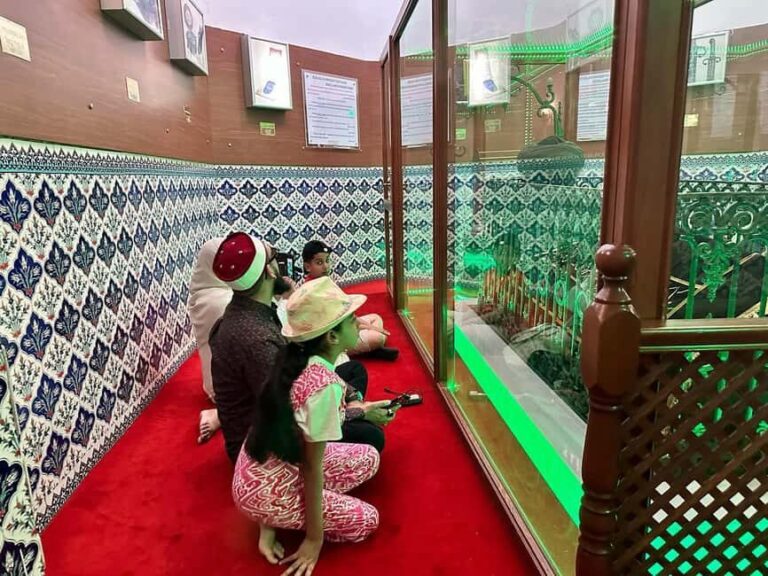 Istanbul: Full Day Islamic Sahaba /Heritage Tour with Lunch - Who Will Love This Tour?