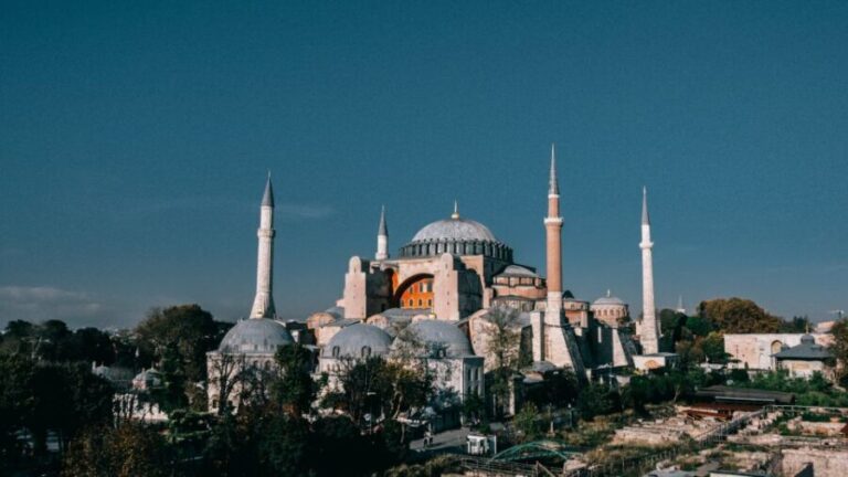 Istanbul: Hagia Sophia, Blue Mosque, Cistern & Bazaar Tour - Who Would Benefit Most from This Tour?