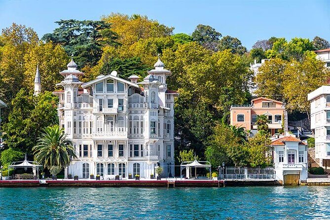 Istanbul Highlights Bosphorus Stops 1 +2 (Europe + Asia) - Practical Details and Insights
