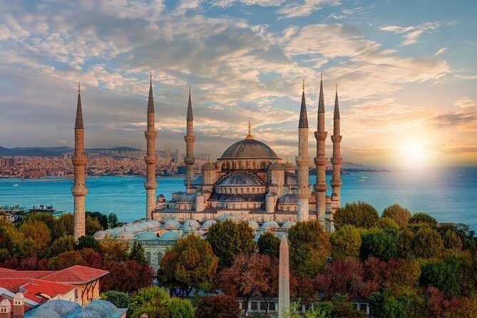 Istanbul Highlights Small-Group Walking Guided Tour - Exploring Istanbul in One Day: What to Expect