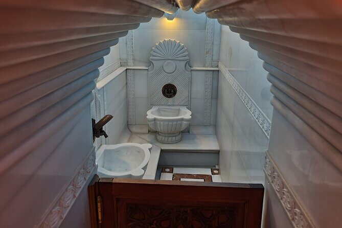 Istanbul : Historical Turkish Bath Experience in Old City - Is It Worth It?