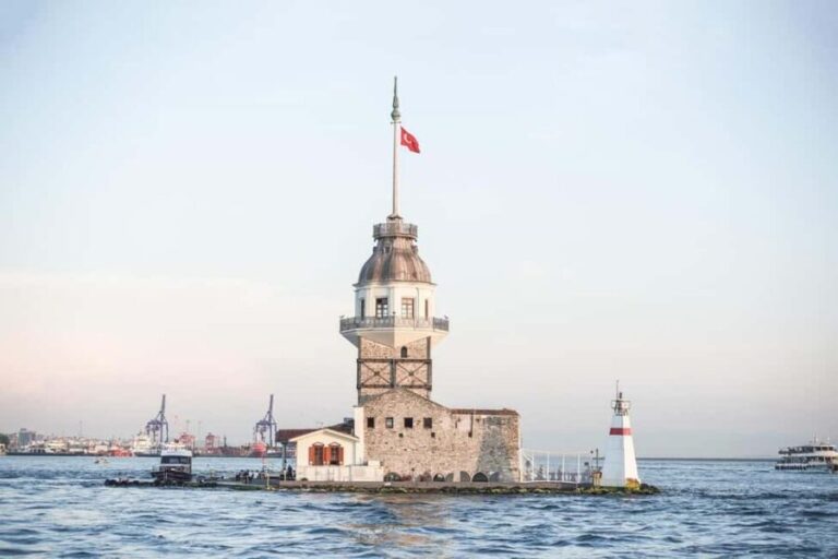 Istanbul: Private Guided Tour of Bosphorus & Asian Side - Who Should Book This Tour?